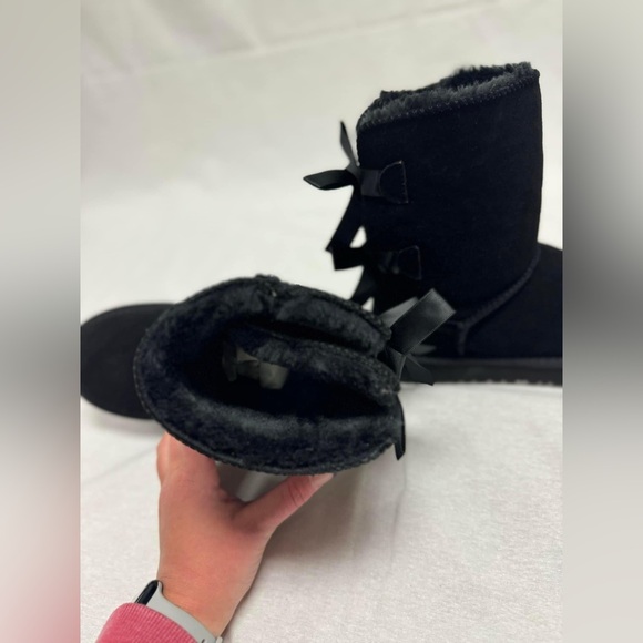 Authentic Black Bow Tie Uggs - Picture 2 of 4